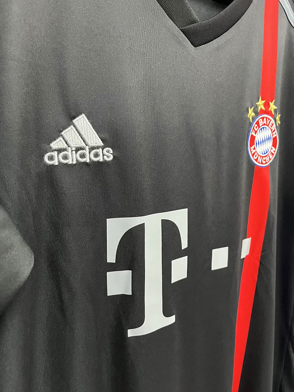 Bayern Munich 14/15 Bayern Third Retro 4