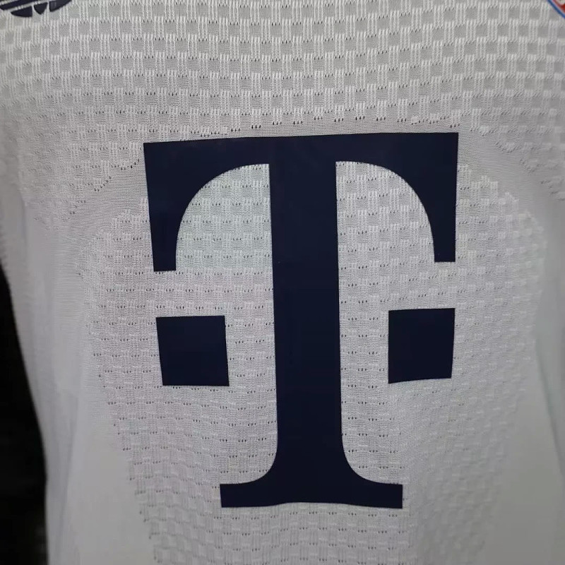 Bayern Munich 26/27 Bayern Munich Away Player 8