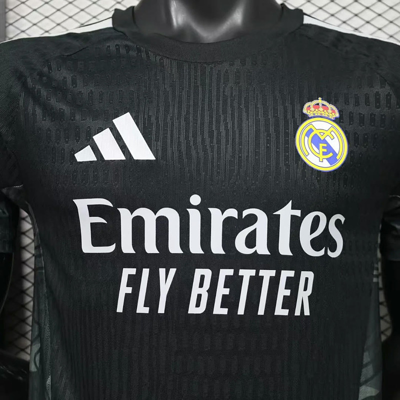 Real Madrid 26/27 Real Madrid Goalkeeper Player 10