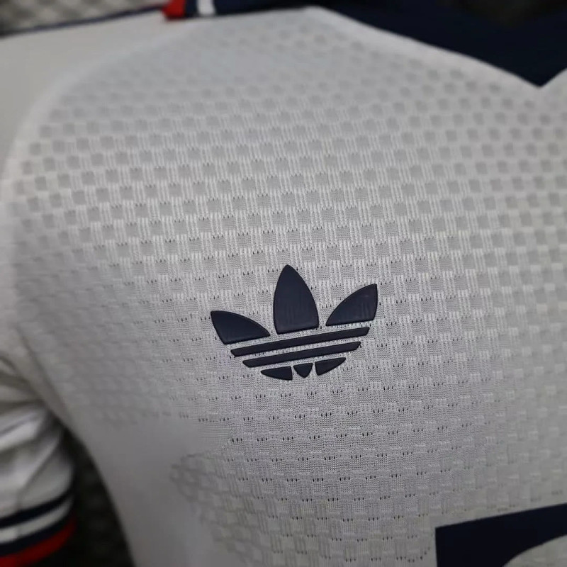 Bayern Munich 26/27 Bayern Munich Away Player 7