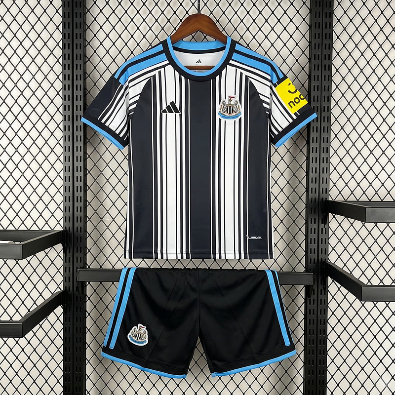 Newcastle 26/27 Newcastle United Home Kids Size 16-28 2