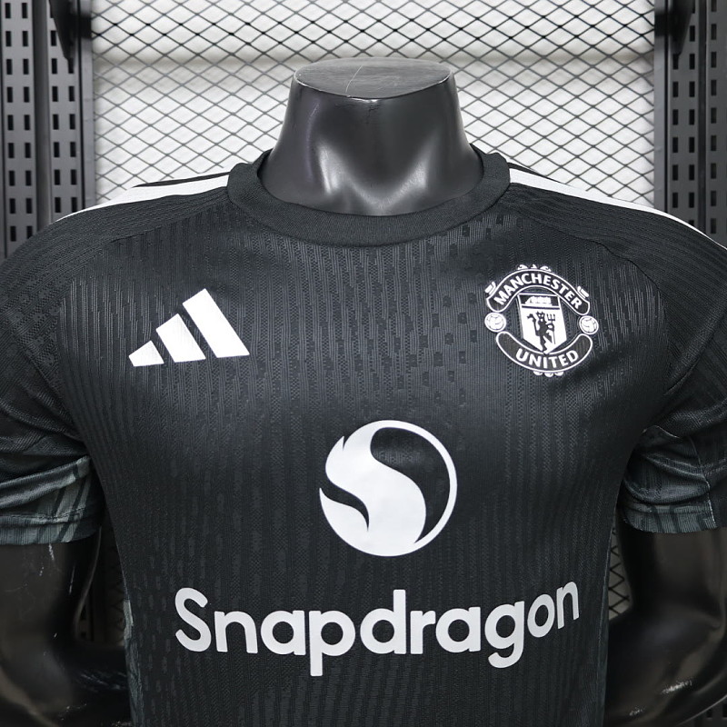 Manchester United 26/27 Manchester United Goalkeeper Player 3