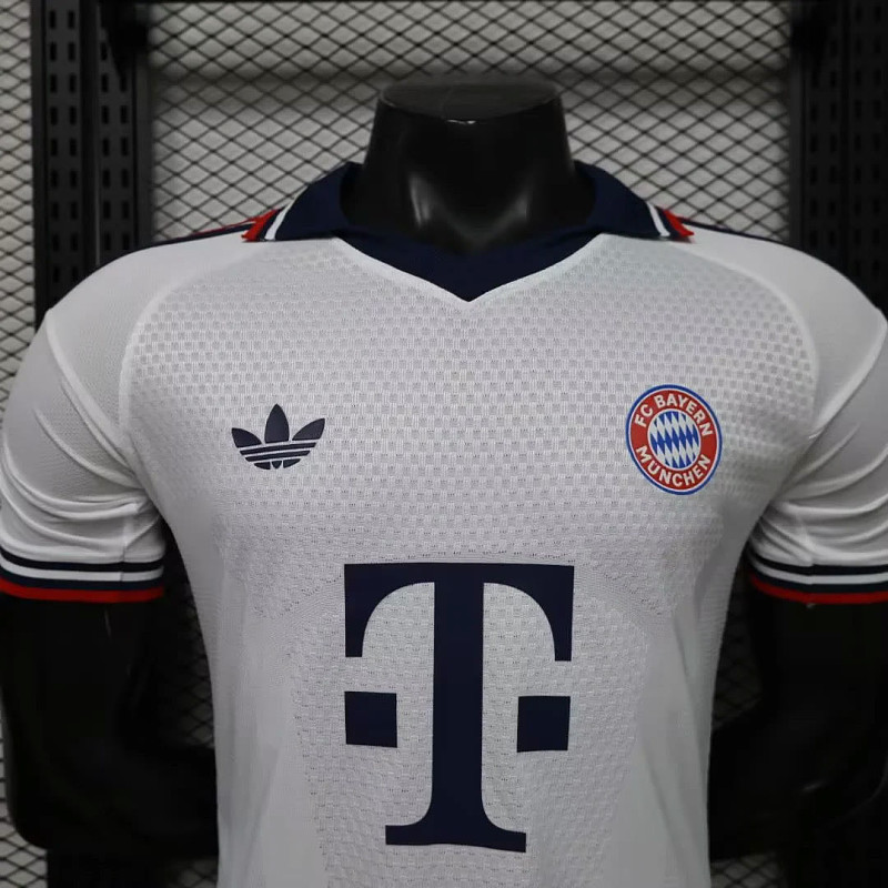 Bayern Munich 26/27 Bayern Munich Away Player 9