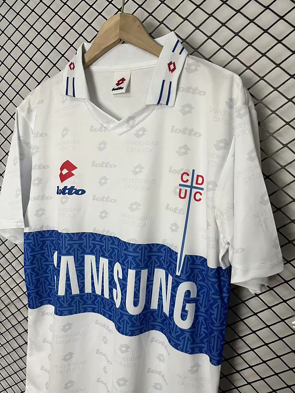 Universidad Catolica Universidad Catolica del Chile Home Retro 4