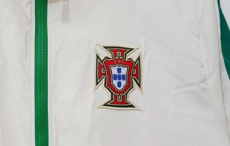 Portogallo 10/11 Portugal Beige Windbreaker 7