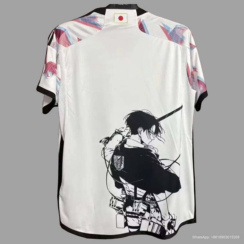 Giappone 24/25 Japan Attack On Titan White 2