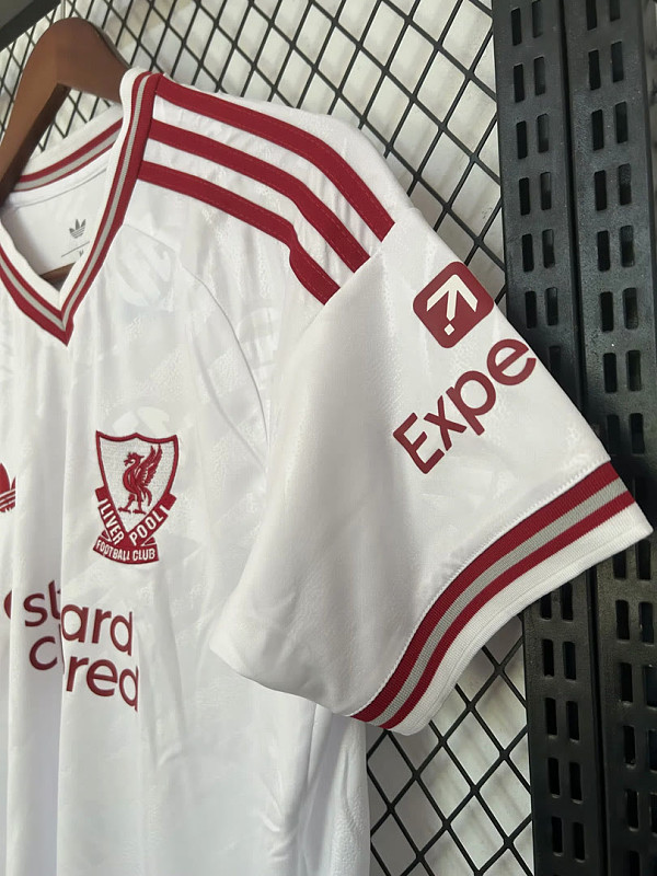 Liverpool 26/27 Liverpool Away 7