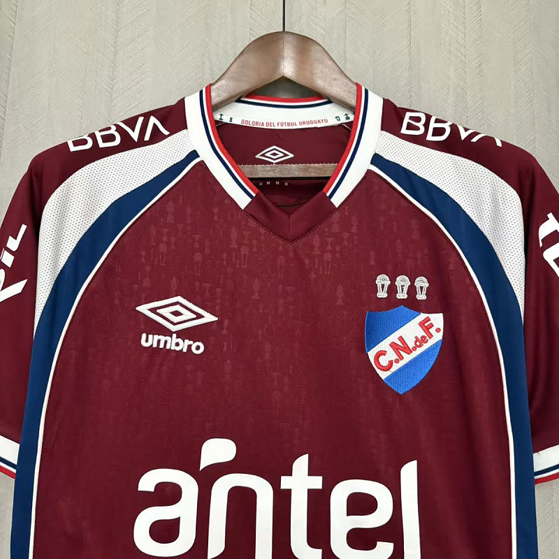 Club Nacional Club Nacional de Football Goalkeeper 2 8