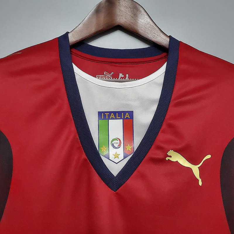 Italia Italy Goalkeeper Red Retro 3