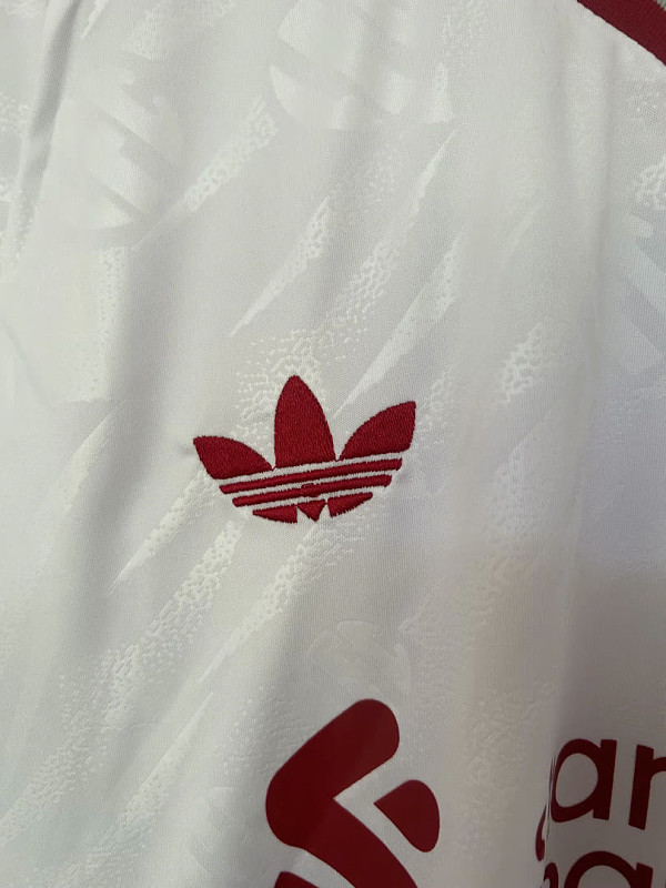 Liverpool 26/27 Liverpool Away 5