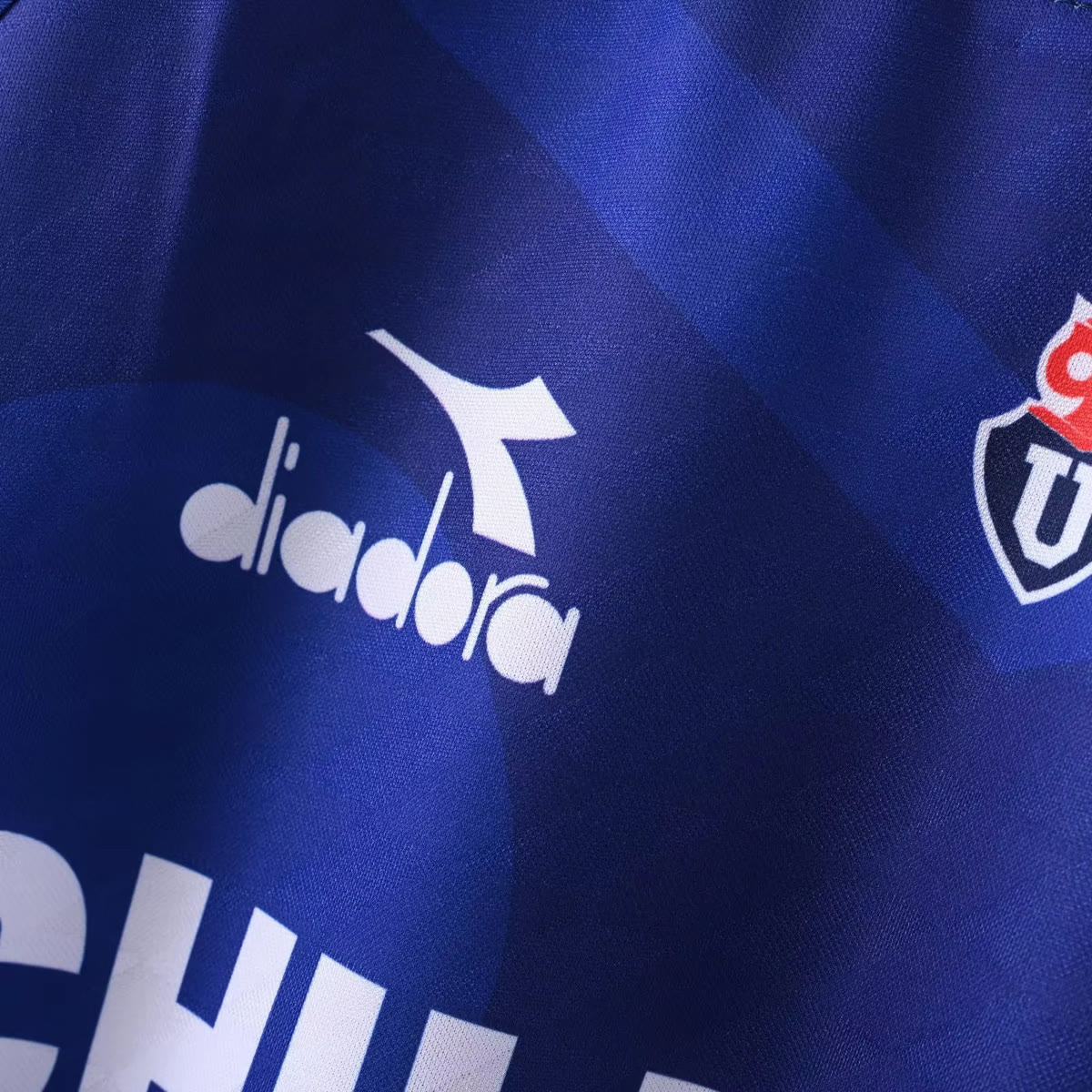 Universidad de Universidad de Chile Home Retro Soccer Jersey 11