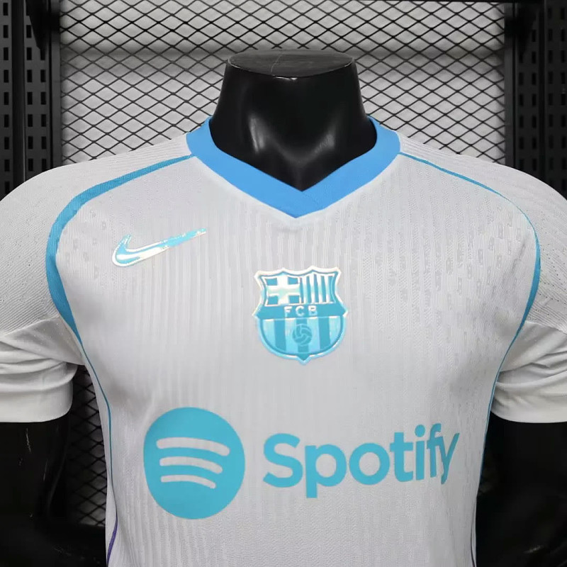 Barcelona 26/27 Barcelona Concept Player White Light Blue 3