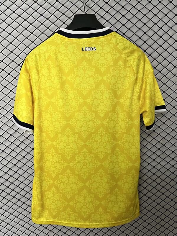 Leeds United 26/27 Leeds United Away 3