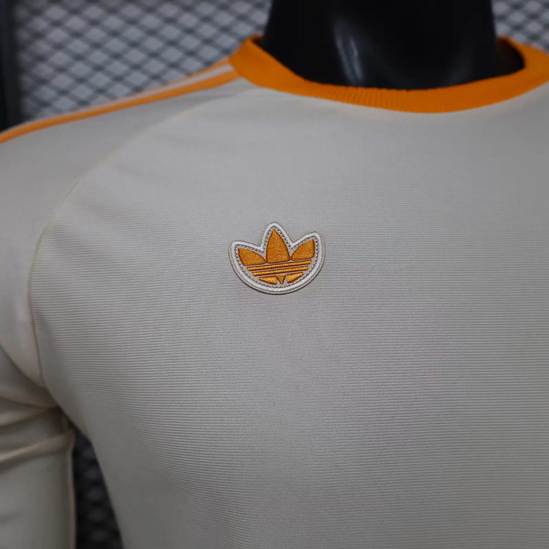 Bayern Munich 25/26 Bayern Munich Originals Long Sleeve Beige 6