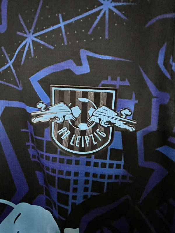 RB Leipzig 25/26 Red Bulls Leipzig Glow in the Dark Special Version 4