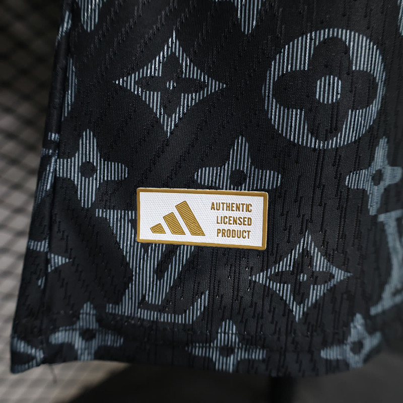 Real Madrid 25/26 Real Madrid x Louis Vuitton Special Edition Player Black 4