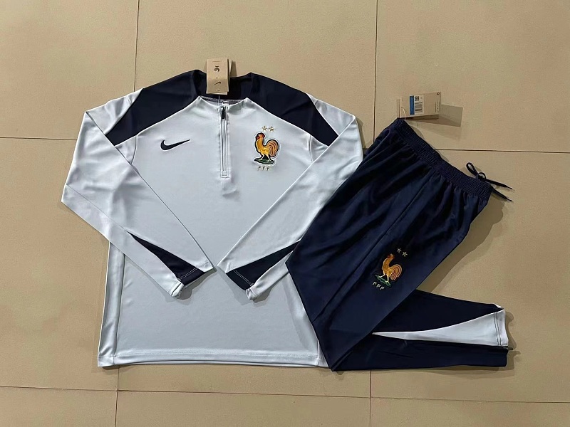 Francia 24/25 France Jersey 3