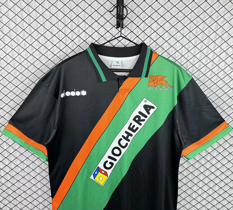 Venezia Soccer 92/93 Venezia Home Retro 4