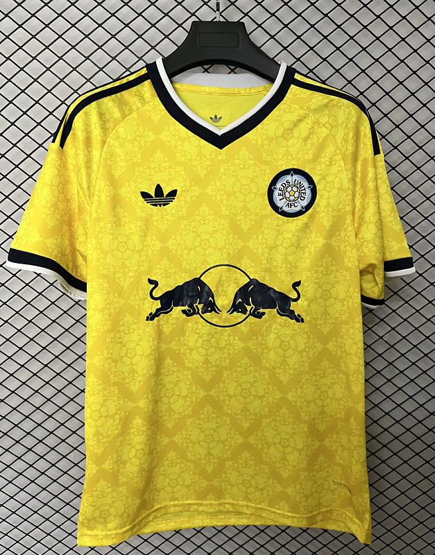 Leeds United 26/27 Leeds United Away 2