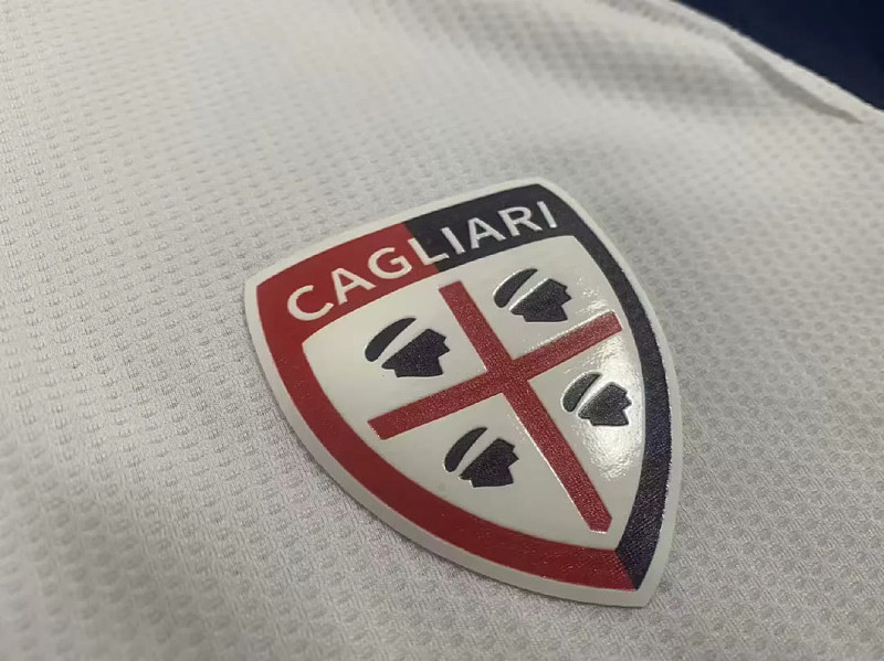 Cagliari 26/27 Cagliari Away 6